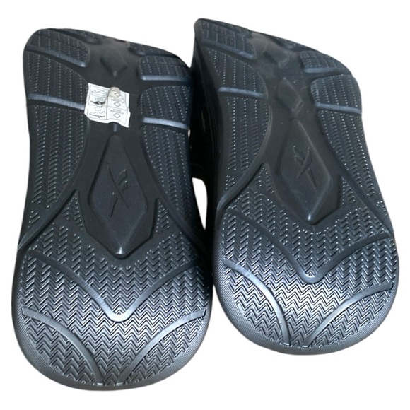 Reebok Men’s Slides - Picture 8 of 8